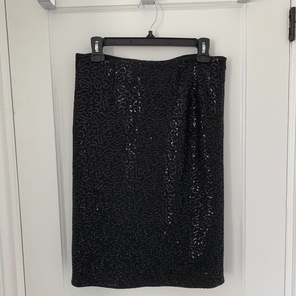 Banana Republic sequin skirt in black - 4